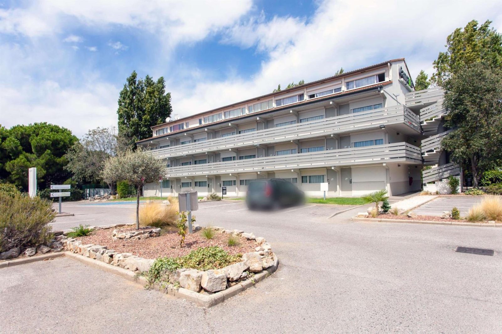 Campanile NATURE - Montpellier Sud — photo 2